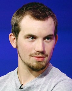 1369171294_adam-lind-441